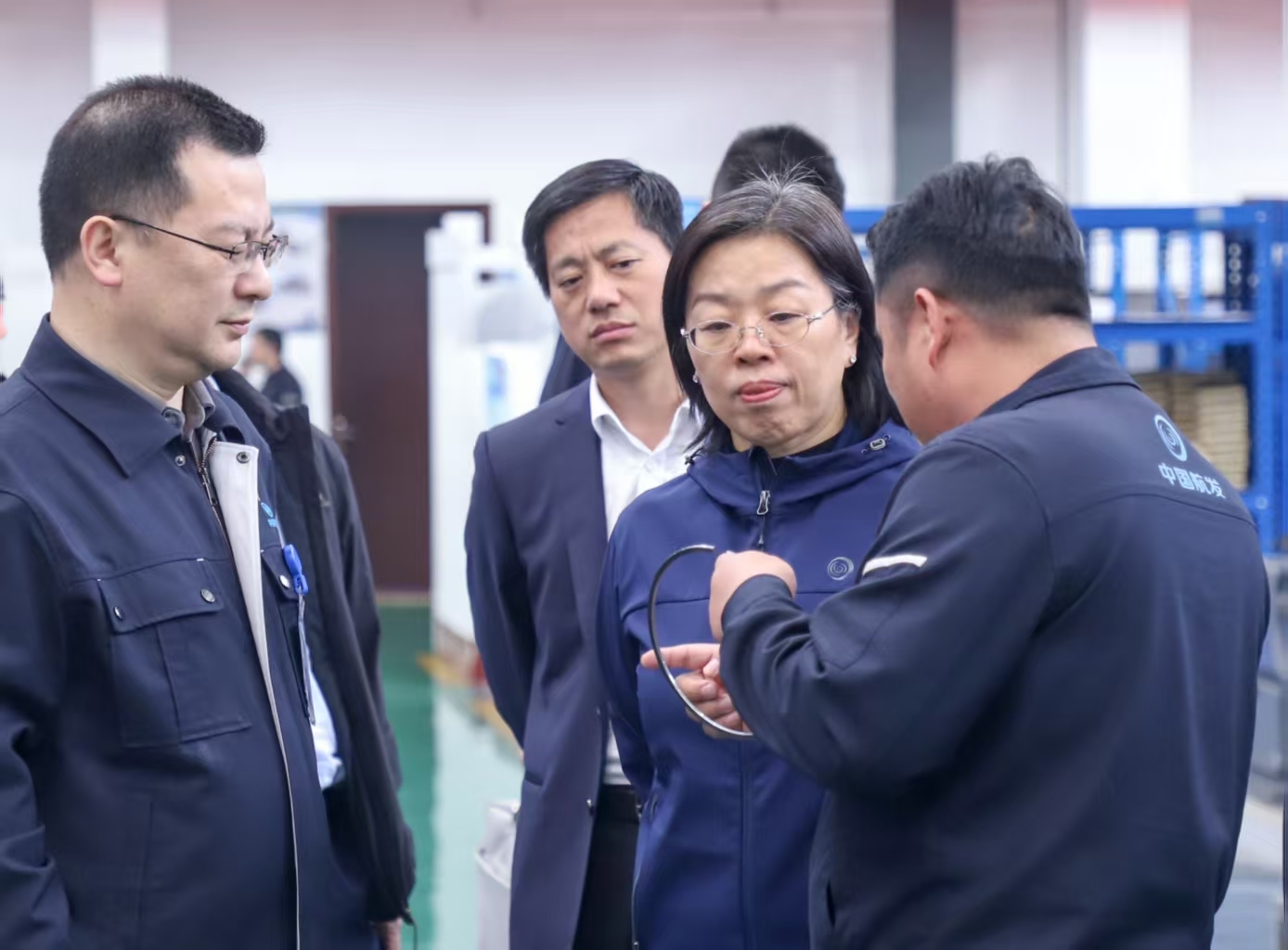 吴颖湘到中国航发长江调研